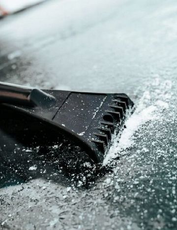 Racleta telescopica pentru gheata cu perie de zapada Valma, mix culori