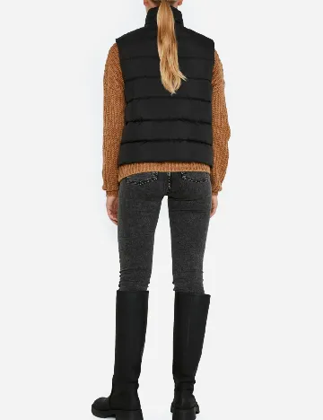 Vesta Noisy May, negru Negru