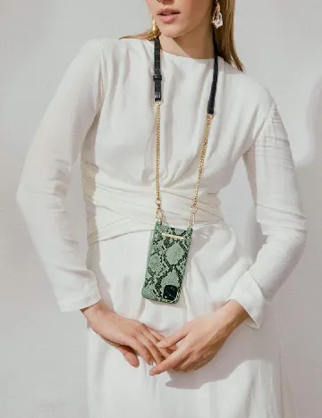 Husa iPhone IDEAL OF SWEDEN, imprimeu sarpe Animal print