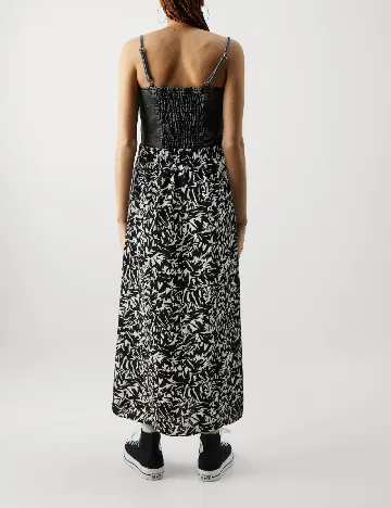 Fusta Only, negru/alb Negru