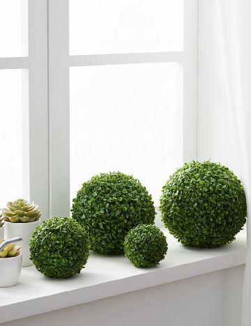 Buxus artificial in forma de bila ACTION, verde