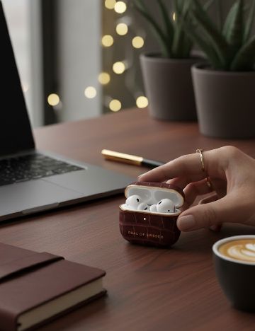 Husa AirPods Gen. 3 IDEAL OF SWEDEN, maro