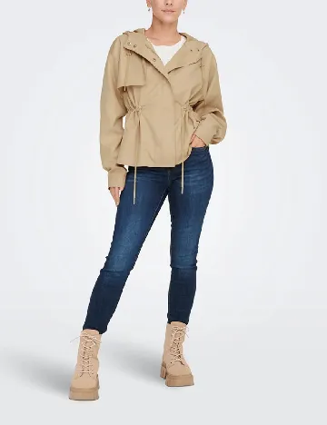 Jacheta Only, bej Crem