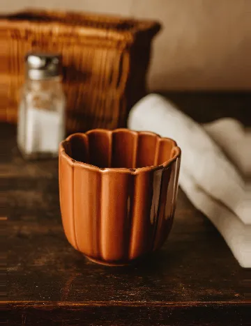 Pahar ACTION, maro Maro