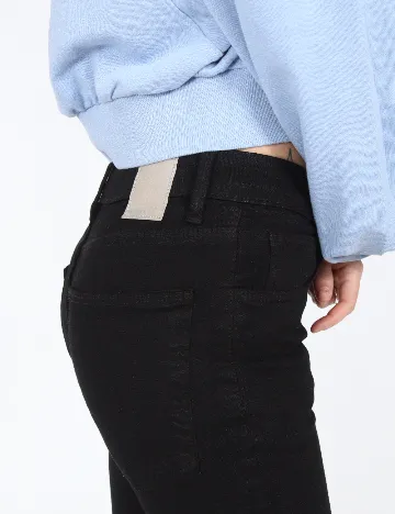 Blugi Bershka, negru