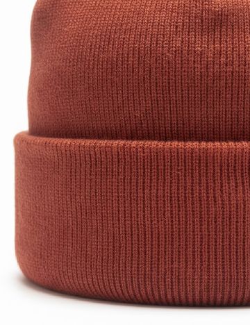 Caciula Bershka, caramiziu