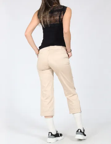 Pantaloni trei sferturi Zara, bej