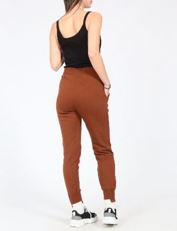 Pantaloni Pull&Bear, maro