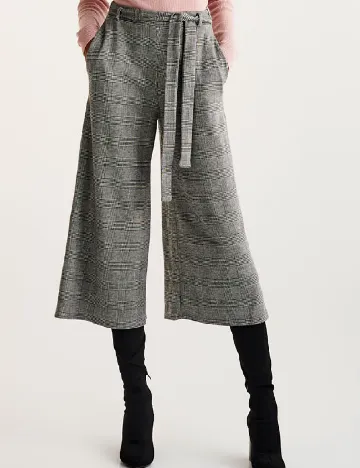 Pantaloni trei sferturi Pull&Bear, gri