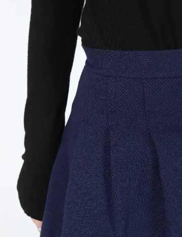 Fusta Zara, bleumarin