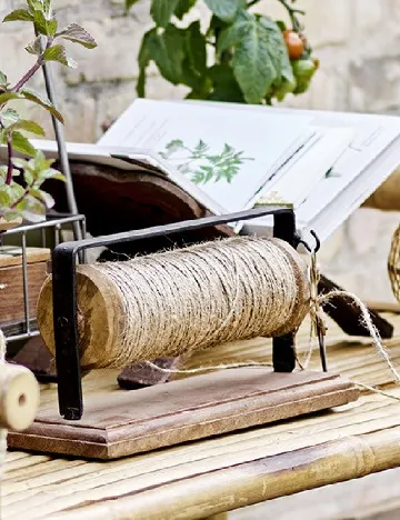 Bobină Barni cu iută și foarfecă Bloomingville, maro