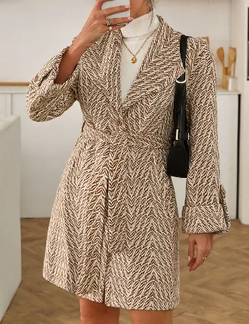 Palton SHEIN, alb/maro