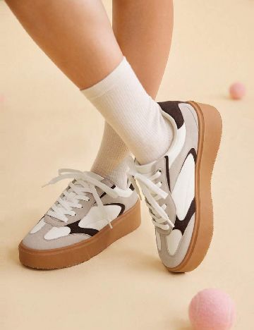 Adidasi SHEIN, mix culori