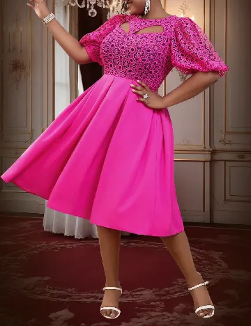 Rochie medie Aomei Plus Size, roz