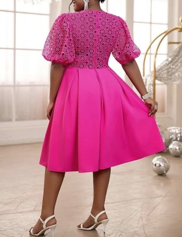 Rochie medie Aomei Plus Size, roz