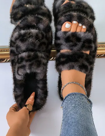 Papuci de Casa SHEIN, mix culori