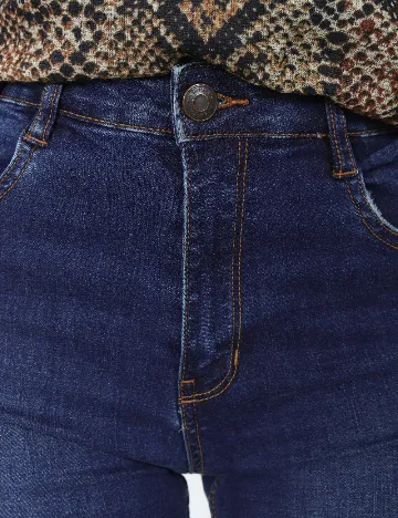 Blugi Bershka, albastru