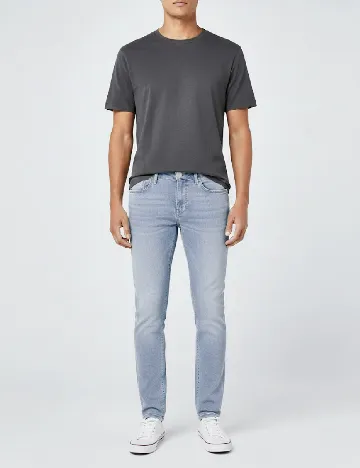 Blugi Bershka, albastru