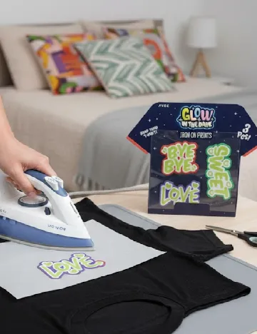 Stickere termoadezive 3 bucati AVEC, mix culori