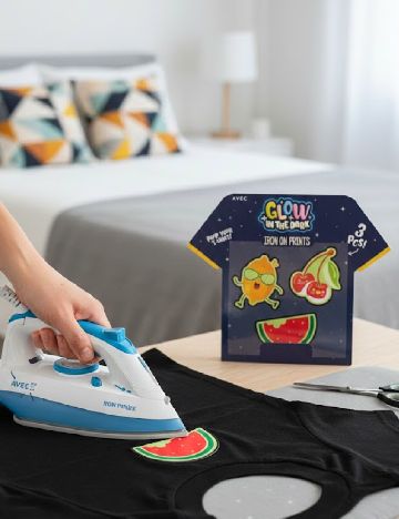 Stickere termoadezive 3 bucati AVEC, mix culori