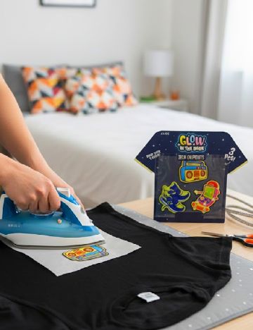 Stickere termoadezive 3 bucati AVEC, mix culori