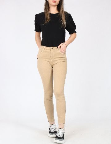 Pantaloni Bershka, maro