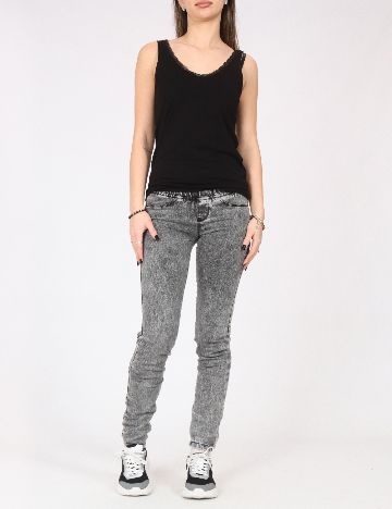 Pantaloni Bershka, gri