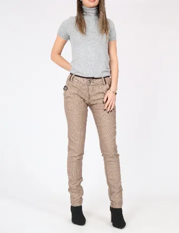 Pantaloni Bershka, maro