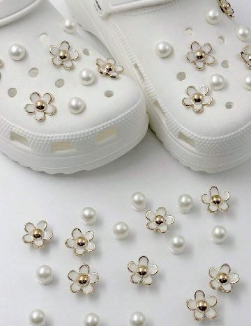 Set charmuri pentru saboti SHEIN, alb