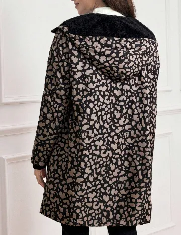 Geaca SHEIN Maternity, animal print