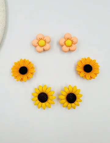 Set charmuri pentru saboti 6 bucati SHEIN, galben