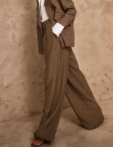 Pantaloni PrettyLittleThing, maro