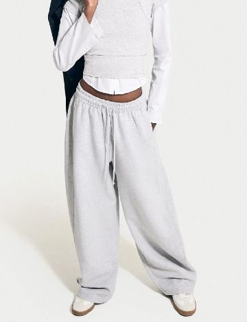 Pantaloni Bershka, gri