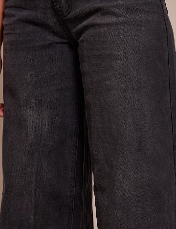 Blugi PrettyLittleThing, negru