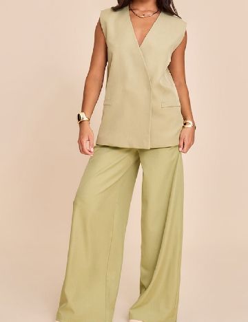 Pantaloni PrettyLittleThing, verde