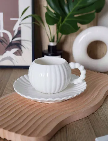 Set ceasca si farfurie SHEIN, alb