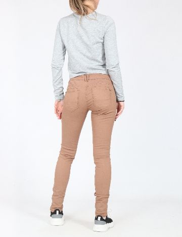 Pantaloni Bershka, maro