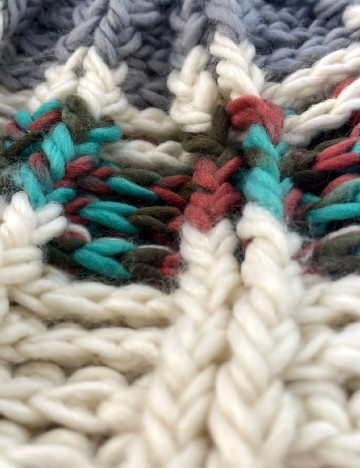 Caciula Pull&Bear, mix culori