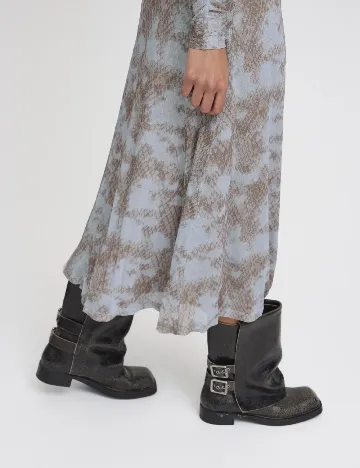 Fusta Ichi, albastru