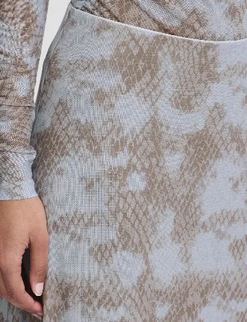 Fusta Ichi, albastru