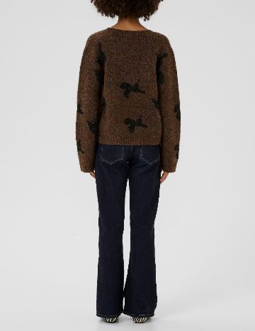 Pulover Culture, maro