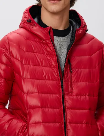 Geaca Reserved, rosu