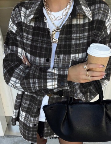 Jacheta Dazy, alb/negru