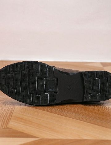 Mocasini SHEIN, maro