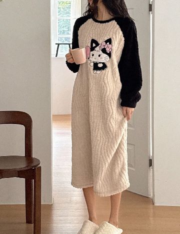 Rochie de noapte SHEIN, crem