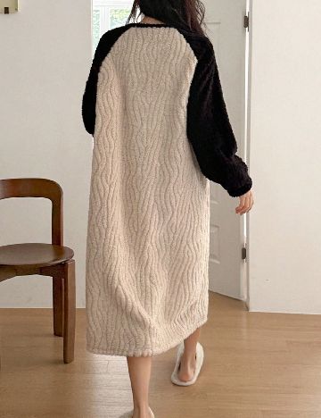 Rochie de noapte SHEIN, crem