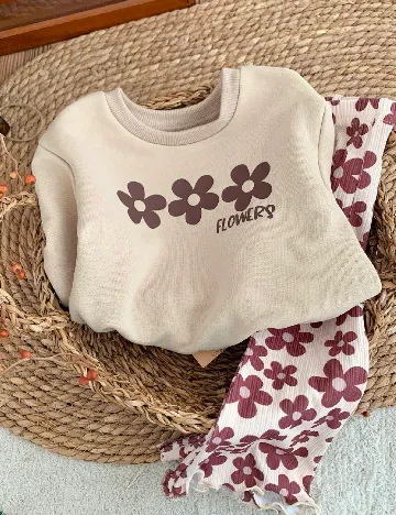 Compleu Shein Kids, crem