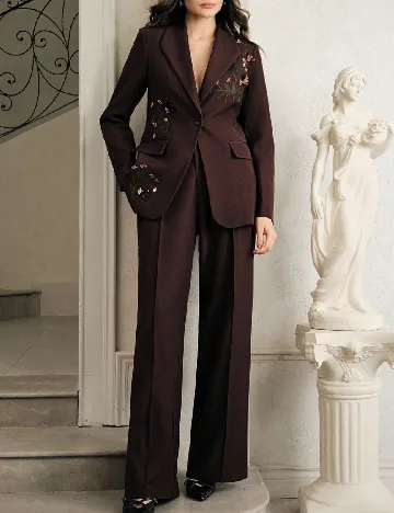 Compleu Anewsta, maro