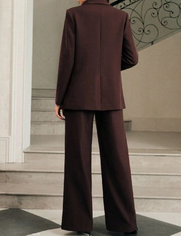 Compleu Anewsta, maro