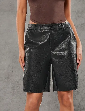 Pantaloni scurti SHEIN, negru